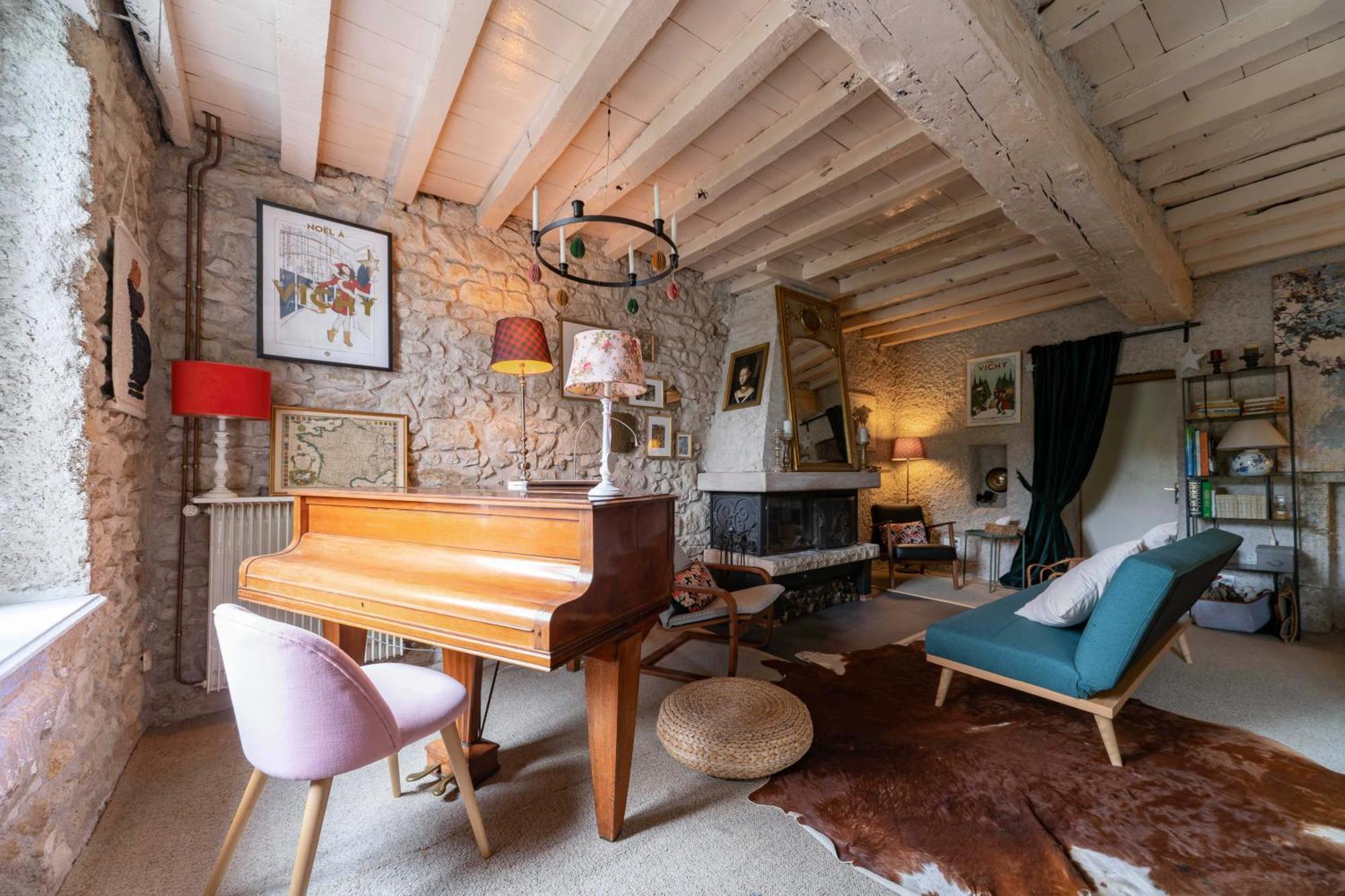 Grande Maison Creuzier - Villa 3 Chambres Et Jardin Exterior photo