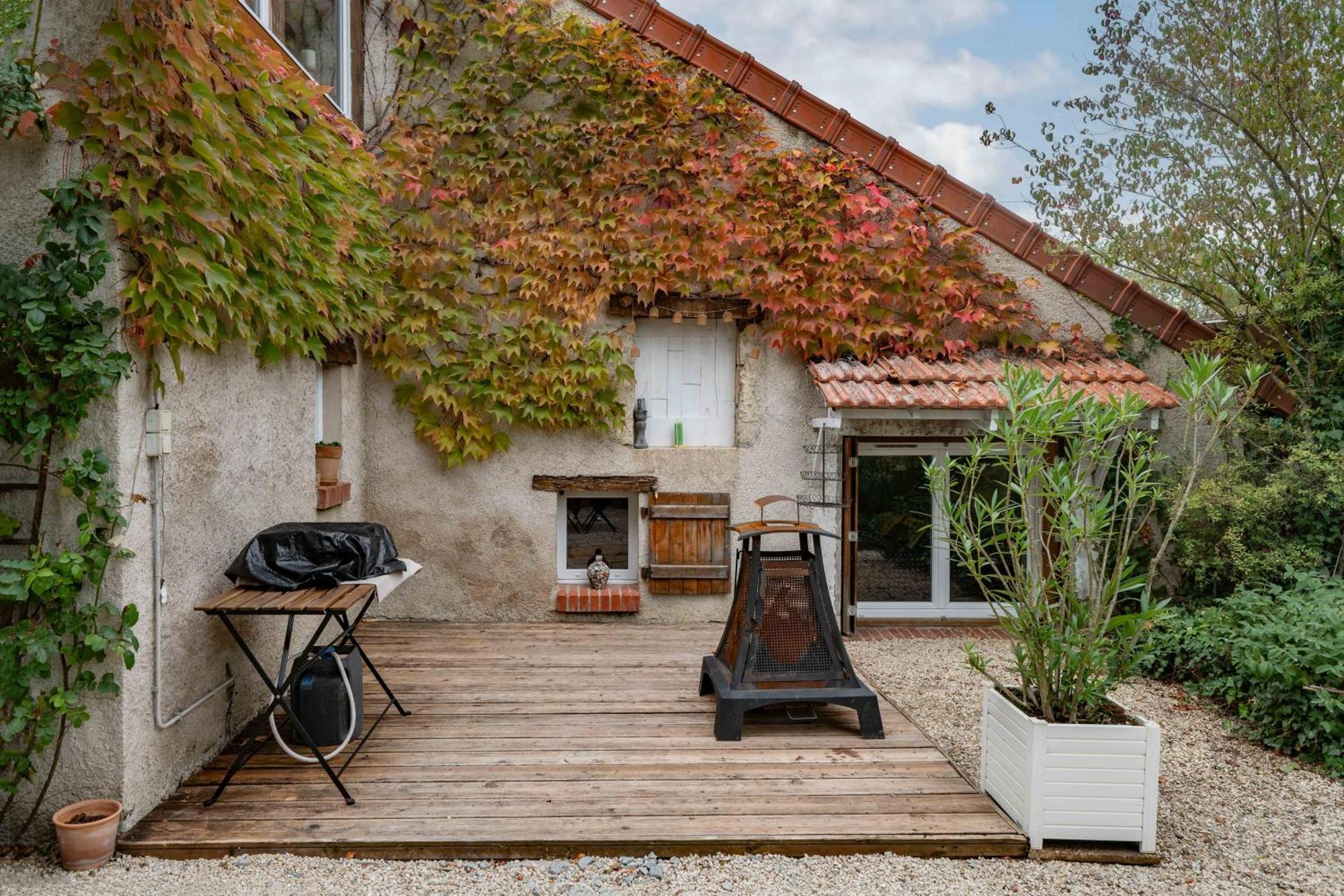 Grande Maison Creuzier - Villa 3 Chambres Et Jardin Exterior photo